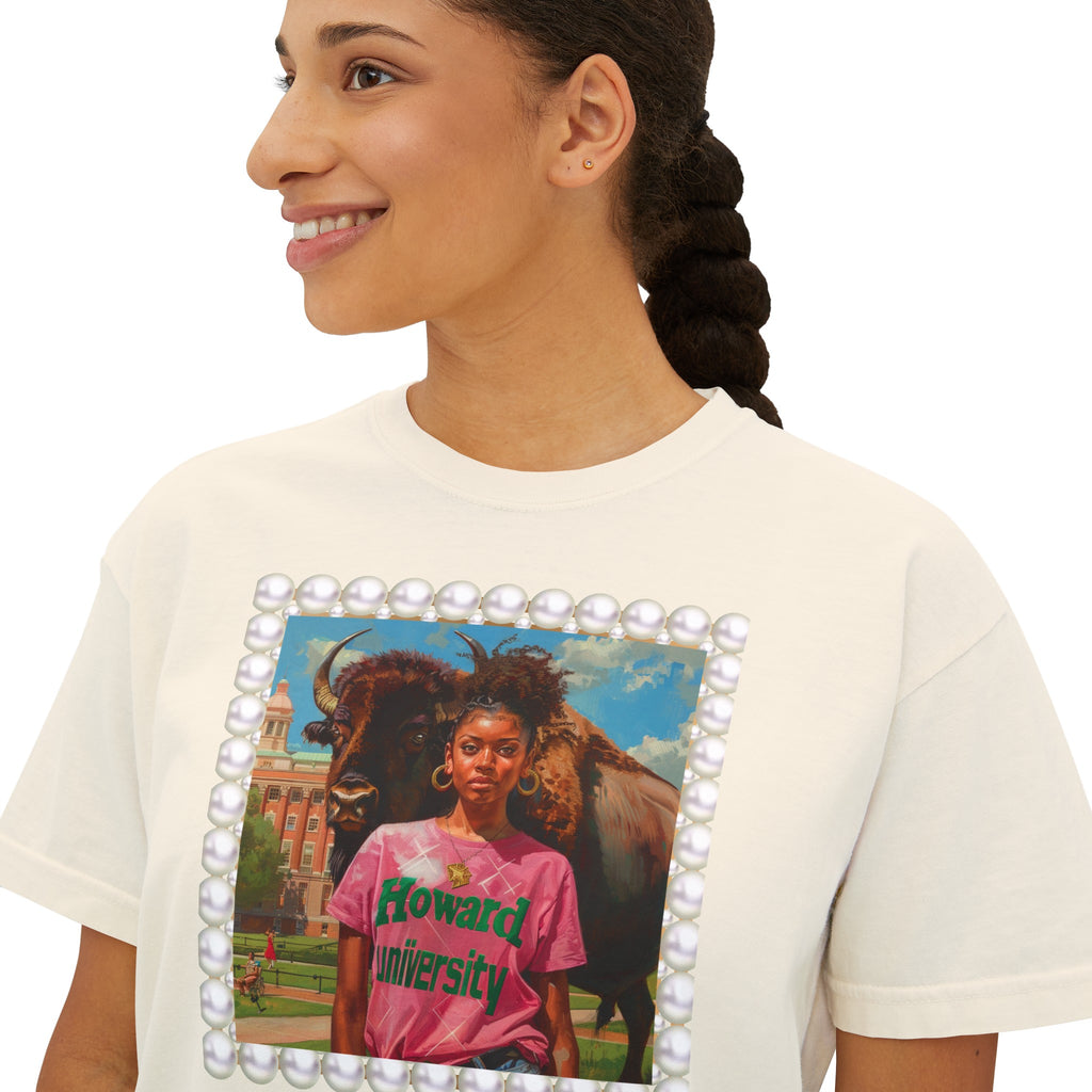 HU Alpha Kappa Alpha Bison Women's Boxy Tee