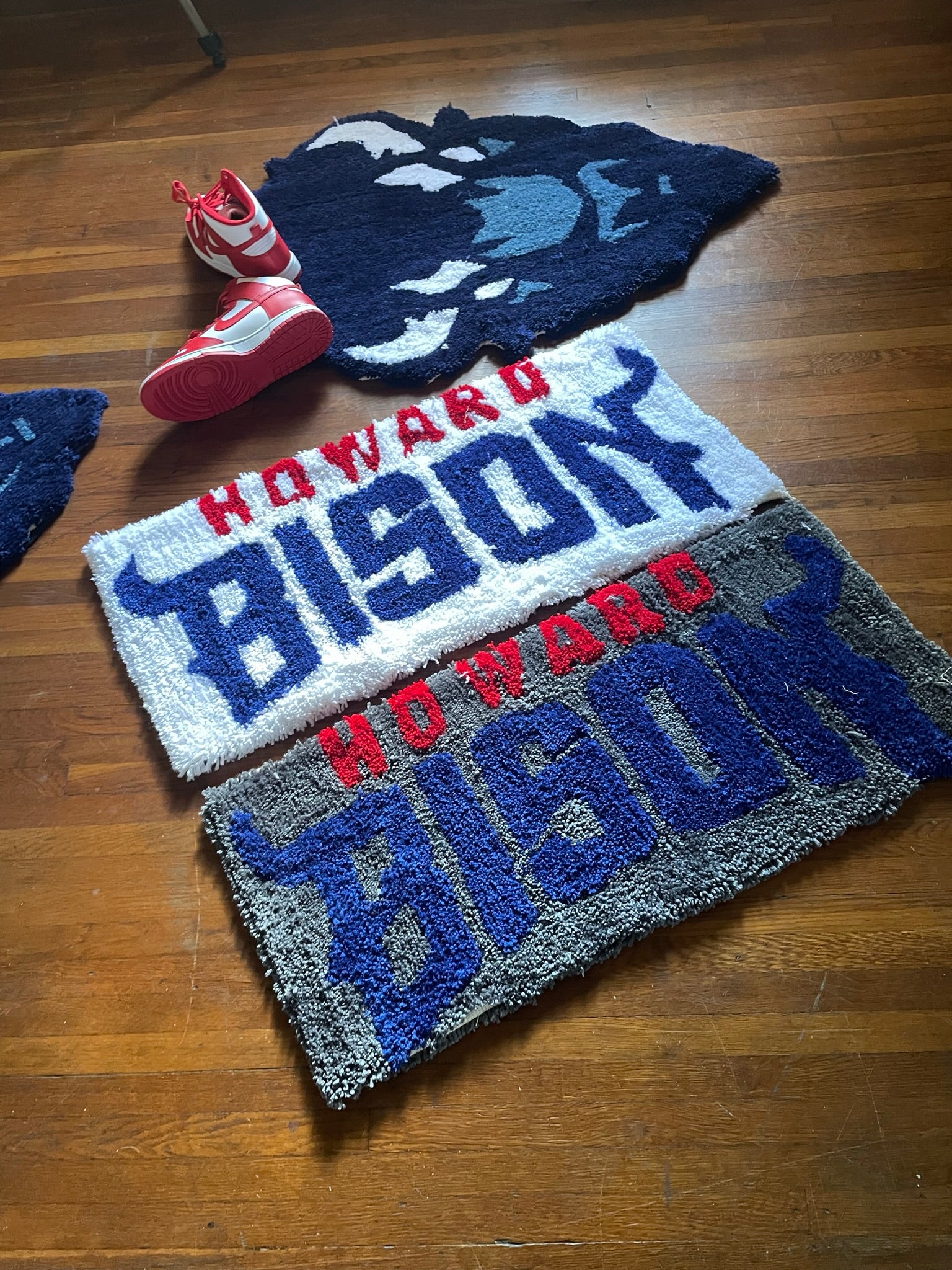 HU Bison Handmade Rug 32x15